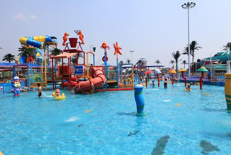 大天津的水上乐园走一走低音号旅游