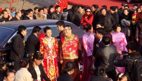 山西闻喜,女星车晓和山西首富李兆会在山西闻喜东镇的海鑫集团举行了