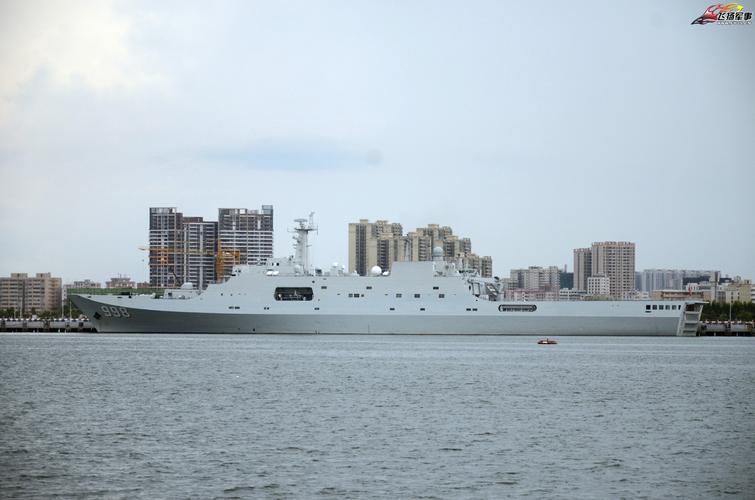 中国海军大舰齐聚湛江军港(34/48)