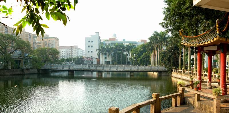 漳州龙师附小