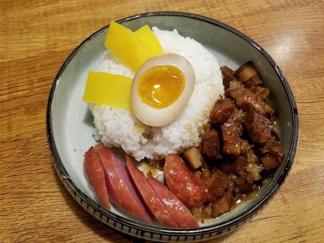 台湾香肠鲁肉饭 $ 78