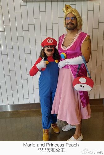 万圣节爸妈和孩子的创意装扮图片