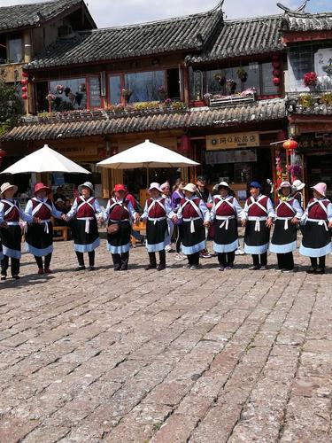 云南几个少数民族的风俗人情