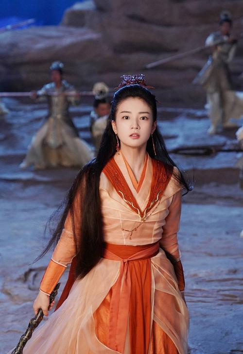 张雅钦之凤染的霸总look