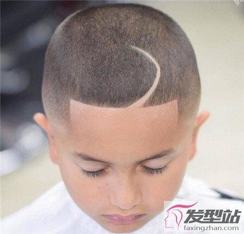个性儿童刻痕发型 打造酷炫时尚潮童