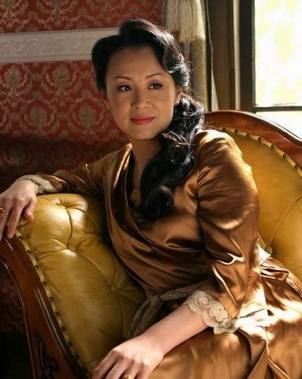 姊妹行的主演耐安