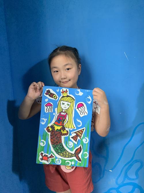 【智汇树美术中心】(漂亮的美人鱼)创意线描班