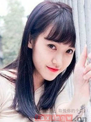 女生帅气发型中长发 时尚百搭不失女人味