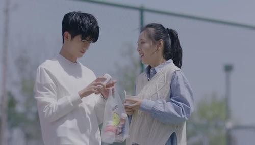 冰糖炖雪梨:喻言怎么看都不像穷人,真实身份或让棠雪