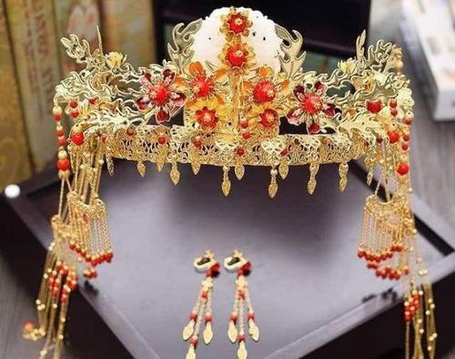 若你是皇妃,戴上哪个凤冠霸气?测你的气场?