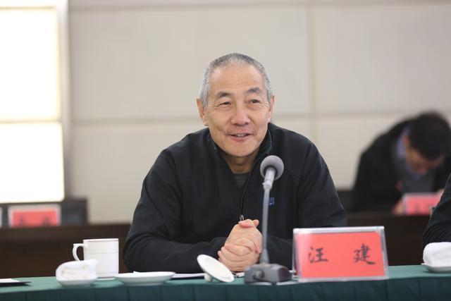 比马云还狂的企业家:豪言要让员工必须活到100岁,还要