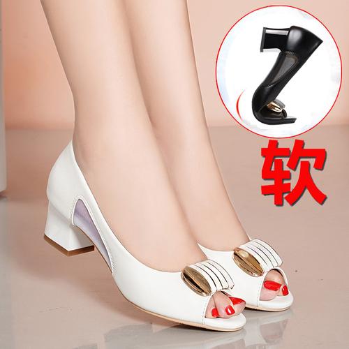 女凉鞋中跟鱼嘴真皮排行榜