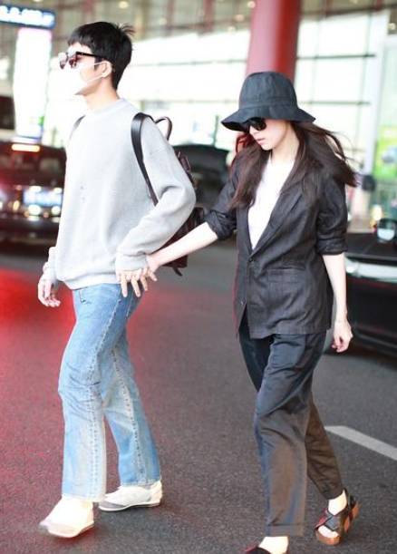 倪妮井柏然秀恩爱,从同居到高调晒照,这是好事将近的