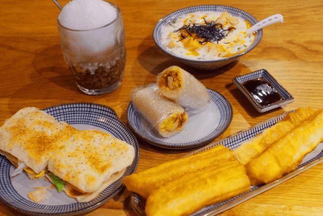 "1根油条,2个鸡蛋"很多家庭都会有的一种早餐标配,意味着100分,满分