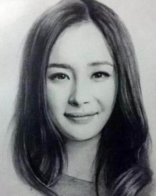 九大女星素描照,杨幂少妇相,baby病态美,唐嫣被丑化!
