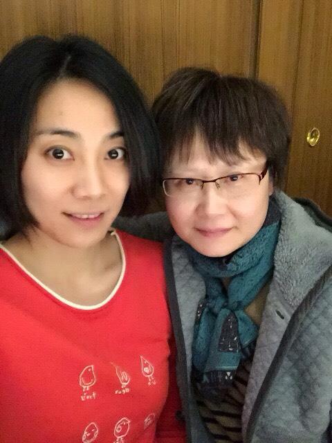 钟琼  