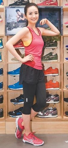 中新网9月20日电据台湾《联合报》报道,林依晨将赴英国留学(微博)