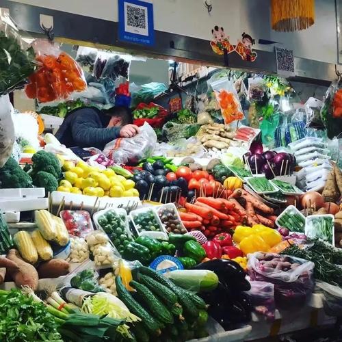 小城生活最真实的样子,是藏在菜市场里的烟火气