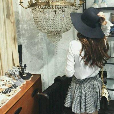 2020好看的长发女生背影头像精选 我给了你我全部的好