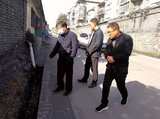 写美篇  郭二庄村至邢峰线道路全长2公里,是郭二庄煤矿到大唐武安发电