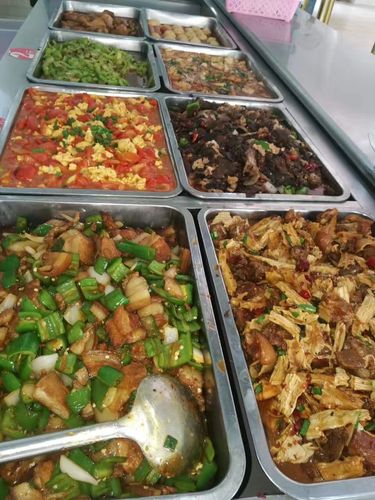三源饮食饭堂现场员工餐菜式