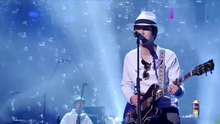 一个浪漫与现实的矛盾集合体,乐队盘尼西林演艺经历