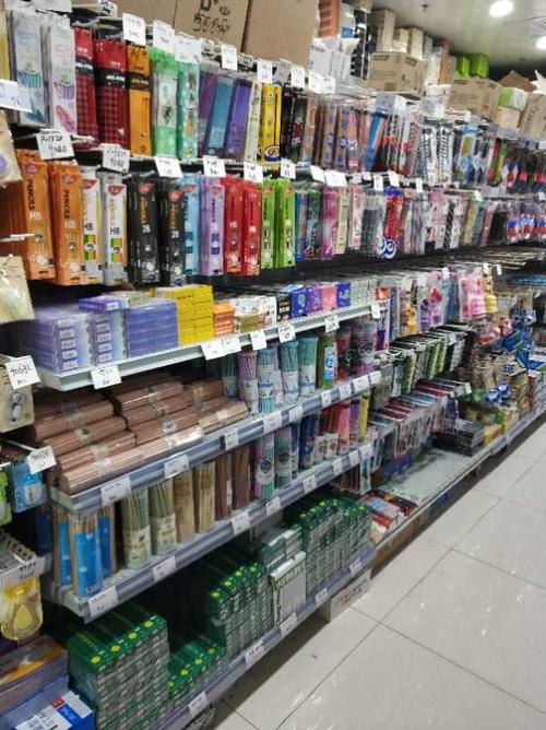 中韩文具店内陈列展示