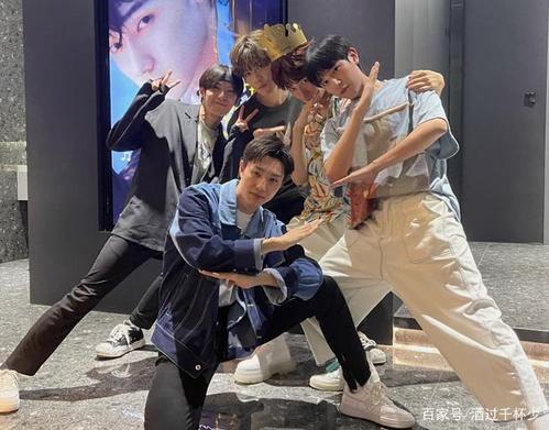 创4选手曝比赛日常:上位圈抱团,下位圈遭排挤