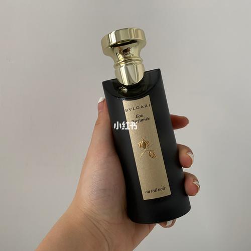 宝格丽 bvlgari 黑茶香水_香水_宝格丽怎么样_黑茶_玫瑰味_质地_烟草