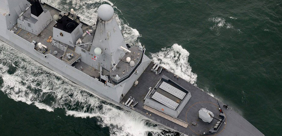 央视大方公开052dl型驱逐舰相比英国45型驱逐舰孰强孰弱