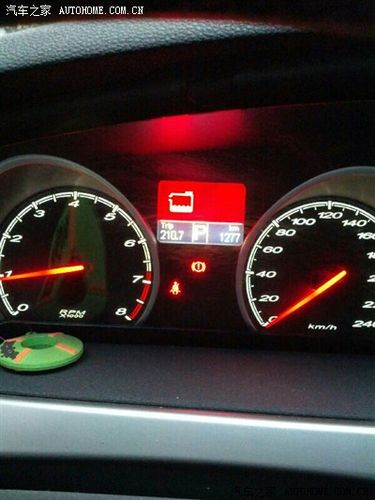 新车跑了一千公里发动机冷却液快没了