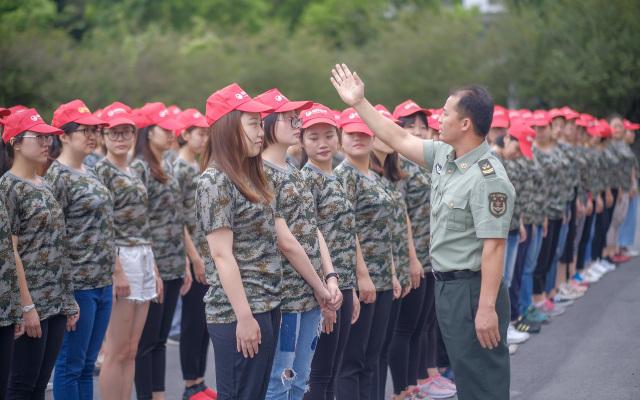 重回十八岁的青春——记73011部队第二干休所团建