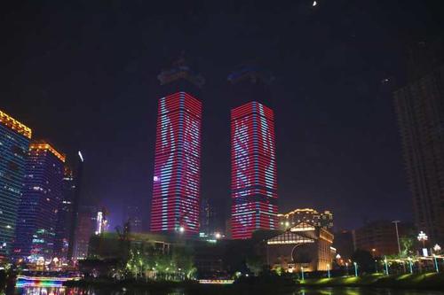 贵阳花果园特像的几栋楼,有栋是传说中的"炮楼",你知道吗?
