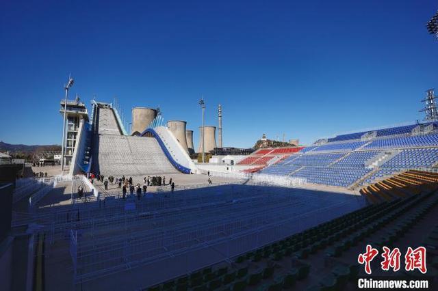 首钢滑雪大跳台融合工业遗址与奥运文化赛后将服务冰雪运动推广