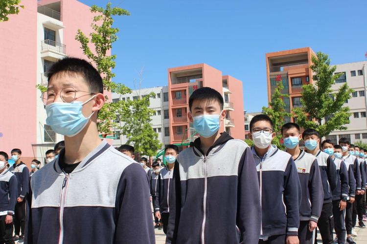 复学复志,砥砺前行——坊子区崇文初级中学举行复学复