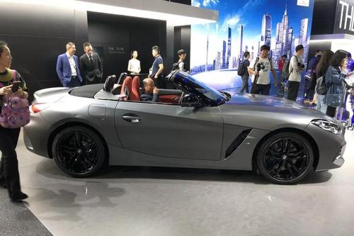 宝马跑车四座硬顶敞篷多少钱 宝马z4报价敞篷跑车多少