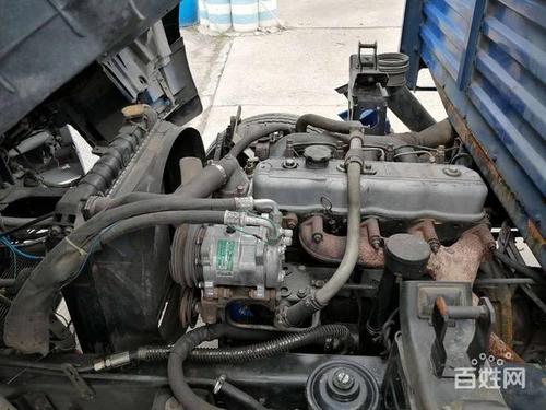 2014年重汽豪沃宽体4.2米朝柴4102发动机