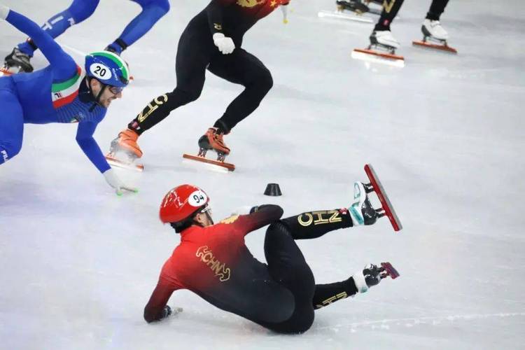 北京冬奥会不抛弃不放弃赛场内外那些感人瞬间小编为大家整理了感染着