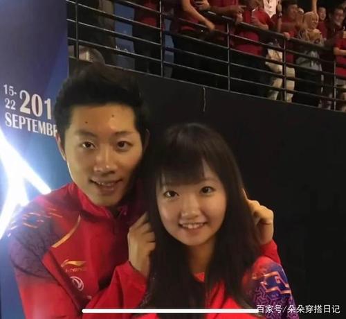 孙颖莎女团赛再败伊藤美诚,小肉脸超可爱,穿搭朴素却