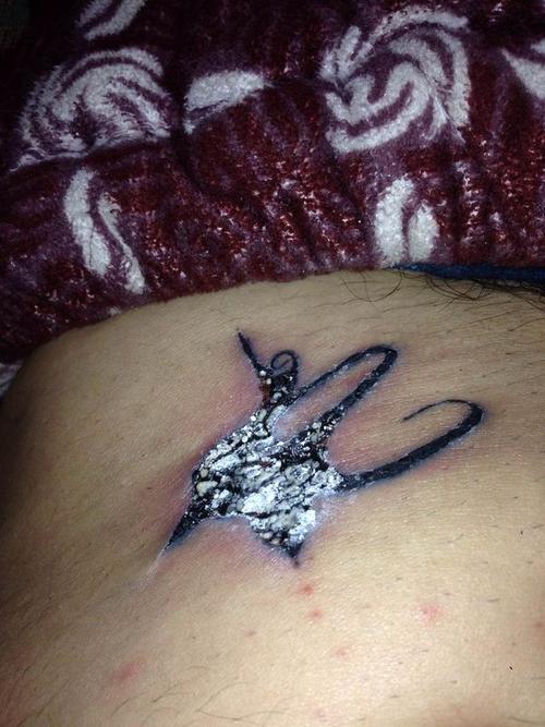 纹身发炎了怎么办都有点硬了