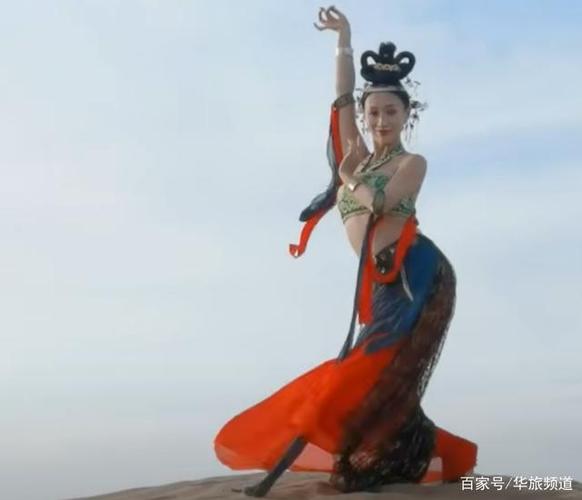 此女只有天上有,飞天舞者带动了甘肃的旅游,甘肃真的