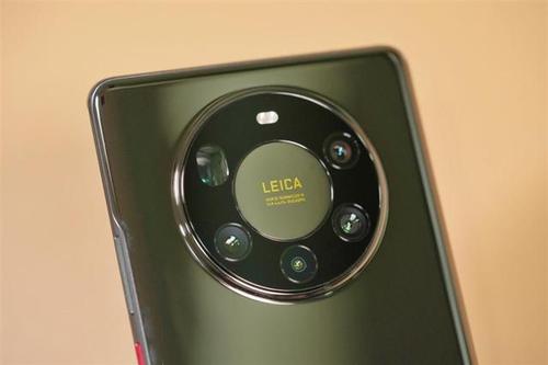 全球首款自由曲面镜头手机告别畸变!华为mate40 pro 超大杯评测