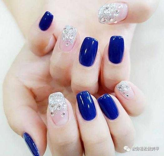 蓝色系跳色美甲图片大全