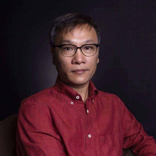至少从前二十年来看,谢世煌没有潜力股的影子.