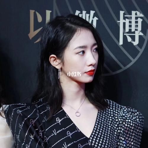 卡地亚钉子耳环_耳环_卡地亚怎么样_时尚_配饰