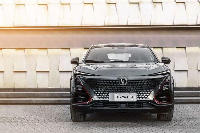 长安unit性价比绝了!紧凑型suv买它不亏