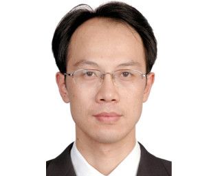 黄鹤麟,男,汉族,籍贯:福建长乐,1970年5月出生(出生地:福建松溪),1991