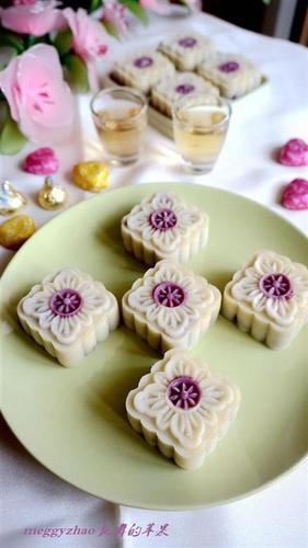 紫薯玫瑰冰皮月饼