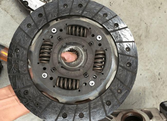 怎样保养离合器?|发动机|踏板|汽车