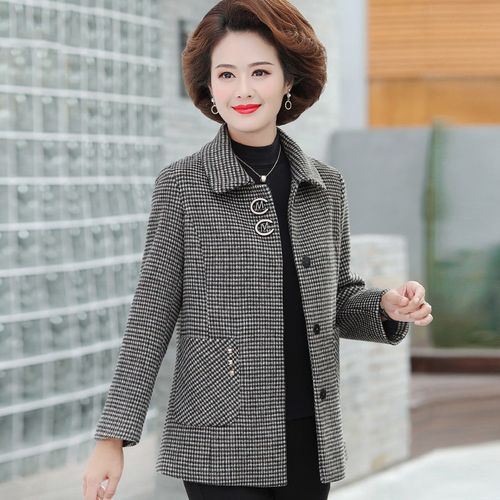 50至60岁女人穿的秋装,50岁至60岁春秋上衣 中老年女秋装毛呢外套短款洋气高贵50到60岁妈妈秋冬